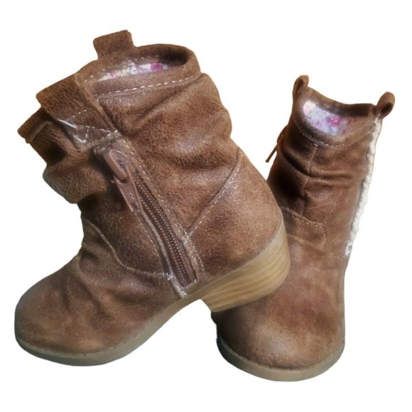 GIRLs Size 6 Med JUMPING BEANS Tan FAUX Leather COWGIRL Boots EUC - Picture 2 of 9